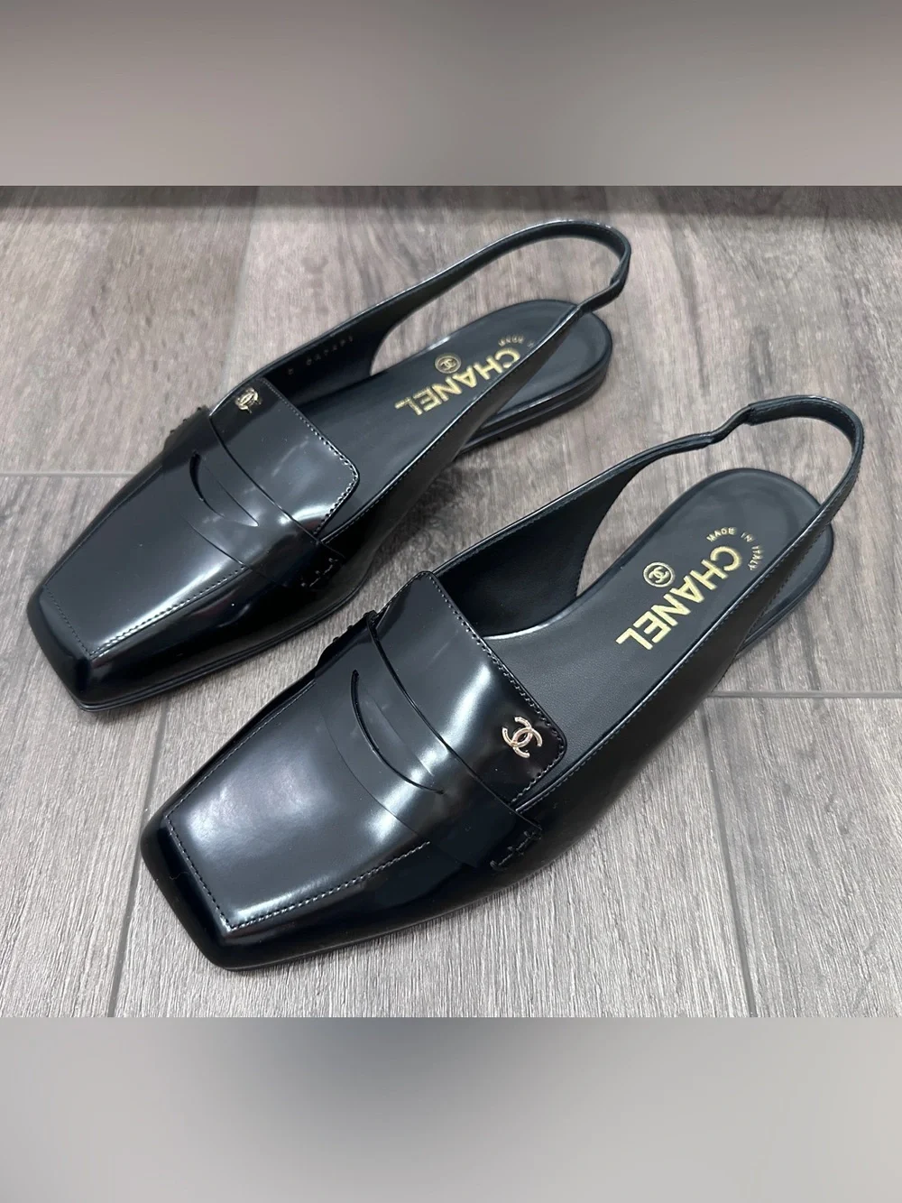 NEW 2026 CHANEL BLACK LEATHER SLINGBACK HALF LOAFER SHOES GOLD CC LOGO 37C BLAZY